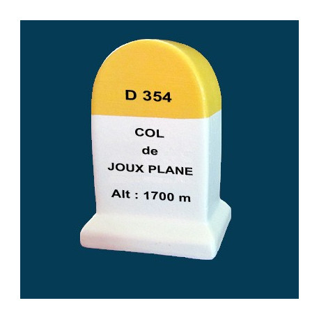  milestone road - Alpes Col de Joux Plane alt 1700 m